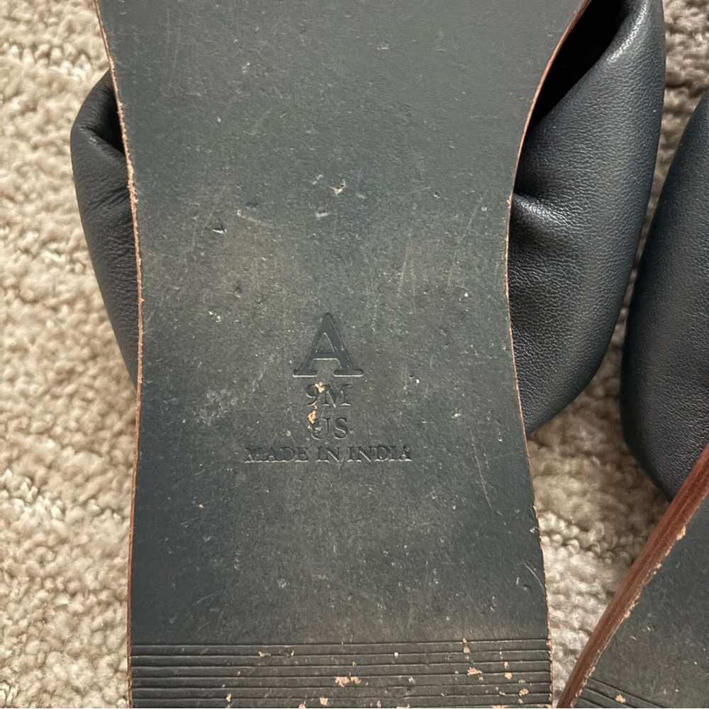 Anthropologie Maeve Puffy Knotted Leather Sandals Navy Blue 9 - Picture 10 of 10